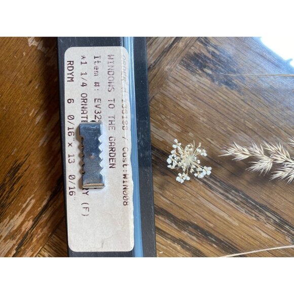 BOHO Pressed Flowers Framed by Artist Babs Schnabl Window to the Garden Signed - Picture 6 of 7